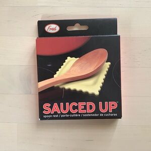Ravioli shaped spoon rest NIB